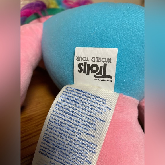 DreamWorks Trolls World Tour Build A Bear 18” - Picture 3 of 5